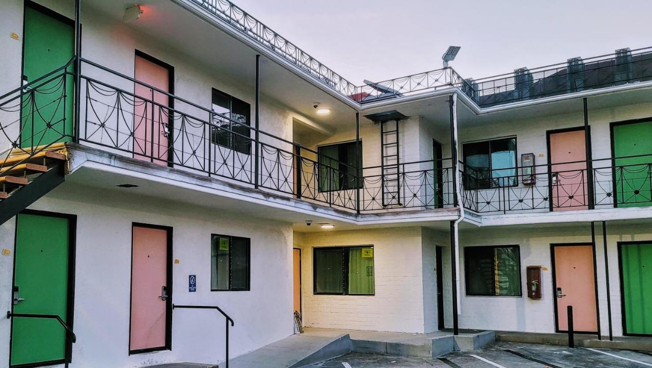 The Bell Vista Hotel Burbank Exterior foto